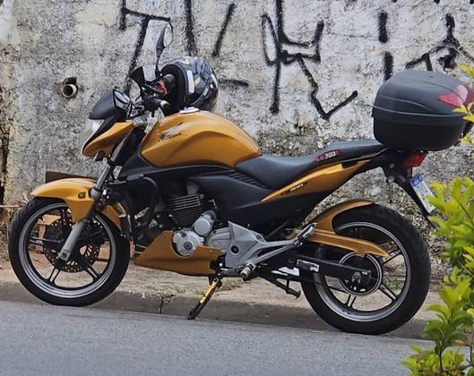HONDA CB 300R 